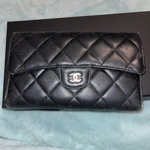 Chanel wallet